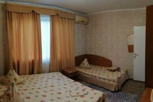 Изображение Изображение: 3-х местный номер (№ 2) #1 #2