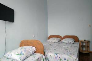 Изображение Изображение: 3-х местный номер с собственным санузлом #1 #4