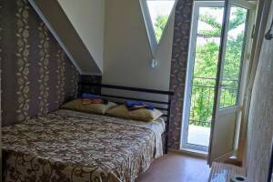 Изображение Изображение: 2-х местный № 4\3 с балконом 4 этаж #1 #4