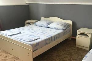 Изображение Изображение: Трехместный «Эконом» #1 #2