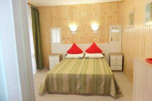 Изображение Изображение: Улучшенный двухместный номер с 1 кроватью #1 #3