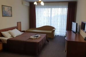 Изображение Изображение: Трёхместный с частичным видом на море #1 #1