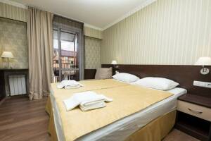 Изображение Изображение: Трехместный номер с балконом #1 #1