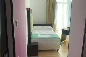 Изображение Изображение: Одноместный Делюкс с балконом видом на сад и горы #1 #12