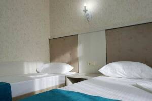 Изображение Изображение: Трехместный номер с выходом на террасу #1 #4