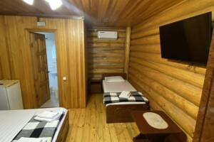 Изображение Изображение: Трехместный «Комфорт» с видом на внутренний двор #1 #4