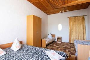 Изображение Изображение: Эконом 3-х местный #1 #2