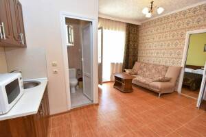 Изображение Изображение: 2-х комнатный номер с большим балконом #1 #5