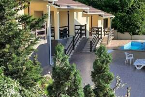 Изображение Изображение: Гостевой домик «Комфорт» № 2 #1 #2