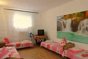 Изображение Изображение: Пятиместный номер с вентилятором #1 #2