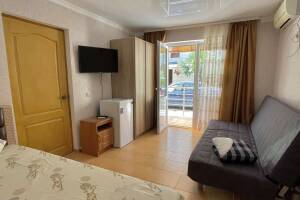 Изображение Изображение: 4-х местный номер с балконом #1 #3