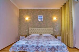 Изображение Изображение: 4-х местный номер. Двухкомнатный «Люкс» #1 #7