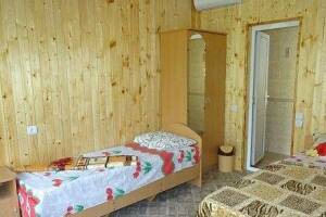 Изображение Изображение: Трёх местный номер со всеми удобствами #1 #2