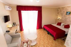 Изображение Изображение: 3-х местный «Стандарт» с видом на море #1 #4