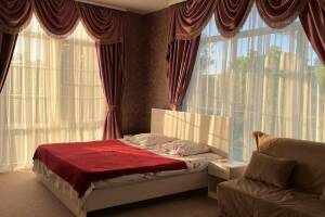 Изображение Изображение: Апартаменты на 4-х человек с балконом #1 #2