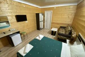 Изображение Изображение: Четырехместный номер Делюкс с балконом #1 #3