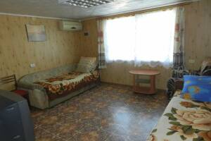 Изображение Изображение: № 2 Комфорт 3-х местный с доп. местом #1 #4