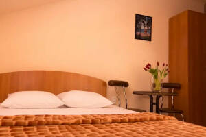 Изображение Изображение: Стандартный двухместный номер (мансарда) #1 #4