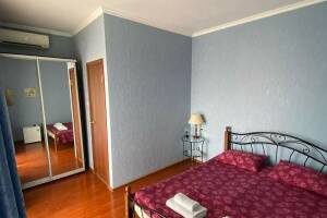 Изображение Изображение: 2-х местный номер Комфорт с балконом #1 #6