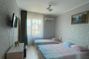 Изображение Изображение: Стандарт трёхместный с балконом #1 #3