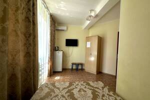 Изображение Изображение: 2-х местный номер с балконом (1 или 2 кровати) #1 #1