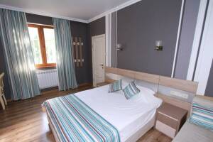 Изображение Изображение: № 3 — Де-люкс спальня и кухня 4ех мест, 1 эт #1 #6