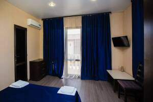 Изображение Изображение: Улучшенный 2-х местный номер с балконом #1 #3