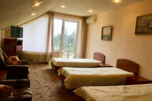 Изображение Изображение: 3-х местный номер «Комфорт +» #1 #4