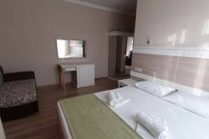 Изображение Изображение: Трёхместный номер #1 #2