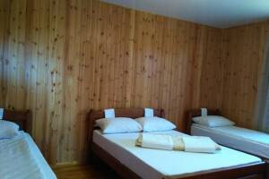 Изображение Изображение: 3-местные номера в гостевом доме #1 #2