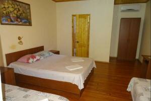 Изображение Изображение: 4-х местный номер с удобствами #1 #3