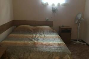 Изображение Изображение: Трехместный номер на первом этаже #1 #2