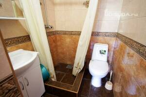 Изображение Изображение: Трехместный номер с удобствами #1 #5