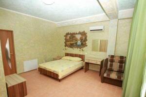 Изображение Изображение: Номер № 2 с собственной террасой #1 #2