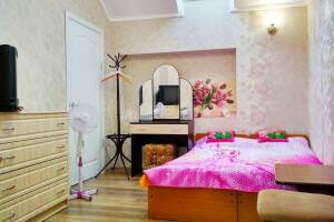 Изображение Изображение: Комната с тюльпанами #1 #3