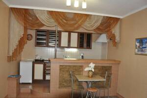 Изображение Изображение: Люкс с кухней 5 человек, вид на бассейн (1 этаж) #1 #7