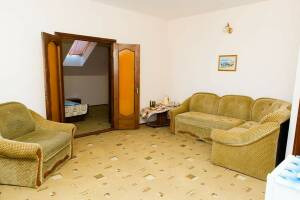 Изображение Изображение: 2-комнатный номер «Люкс с балконом» #1 #5