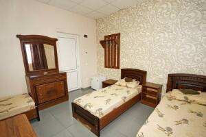 Изображение Изображение: Трёхместный номер «стандарт» без балкона #1 #5