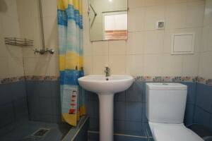 Изображение Изображение: Трёхместный номер «стандартам «без балкона #1 #6