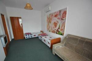 Изображение Изображение: 4-х местный номер #1 #3