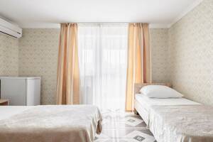 Изображение Изображение: 3-х местный номер с удобствами #1 #3