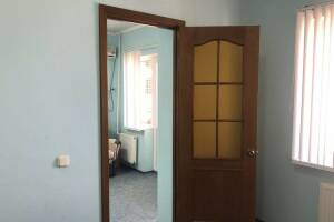 Изображение Изображение: Двухкомнатный номер с удобствами и балконом #1 #3