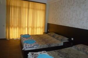 Изображение Изображение: Трехместный номер c балконом #1 #2