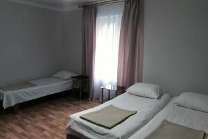 Изображение Изображение: № 4 Трехместный номер с доп. местом #1 #4