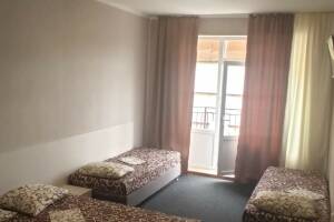 Изображение Изображение: Четырёхместный с балконом #1 #4