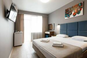 Изображение Изображение: Стандарт с балконом с видом на горы #1 #2