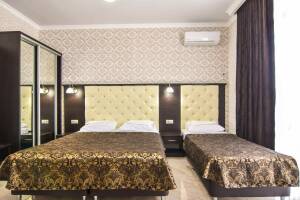 Изображение Изображение: 3-х местные номера #1 #2