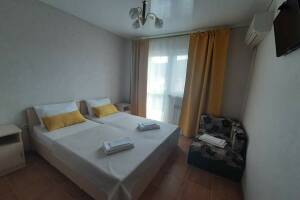 Изображение Изображение: Комната Трехместная «Комфорт+» № 2 #1 #3