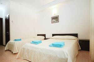 Изображение Изображение: Номер «Полулюкс» 3-х местный #1 #2