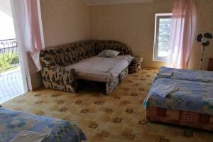 Изображение Изображение: 4-х местный «эконом"на мансарде с балконом #1 #5